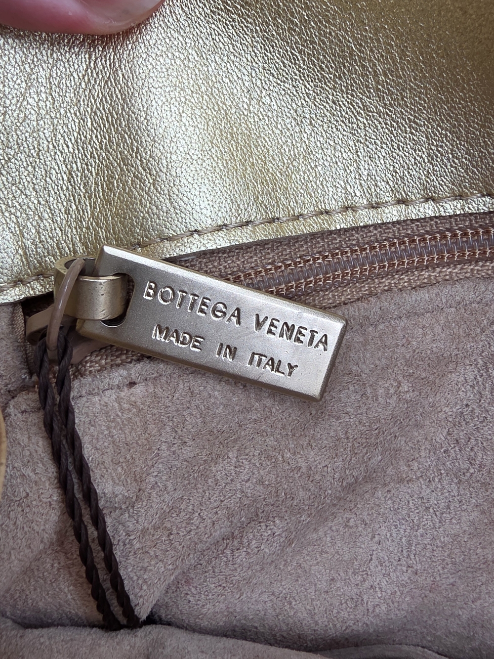 [VINTAGE] Bottega Veneta Metallic Gold Woven Crescent Shoulder Bag w/ COA - Picture 15 of 16